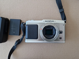 Olympus E-P1 Pen корпус (1 фото из 8)