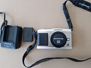 Olympus E-P1 Pen корпус (2 фото из 8)