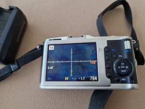 Olympus E-P1 Pen корпус (3 фото из 8)