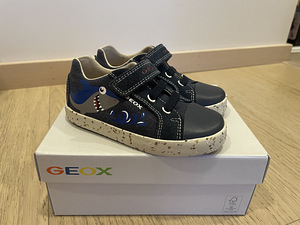Продаются детские кроссовки Geox, размер 25 (3 фото из 3)
