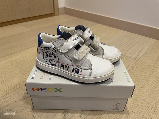 Продаются детские кожаные кроссовки Geox, размер 25