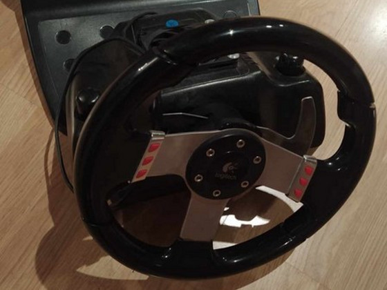 Logitech G27
