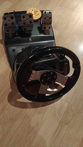 Logitech G27 (1 фото из 1)