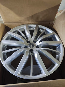 Mak velg R20 8,5X20 5/108 ET45 63,4 (1 foto / 1)