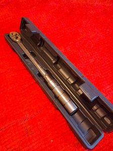 Njuuton Võti YATO YT-07500 (3 foto / 4)