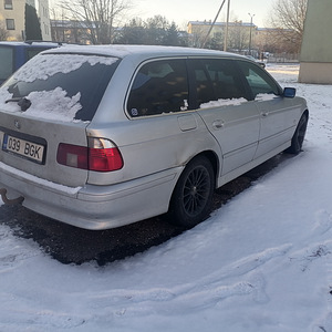 E39 3.0d 142kw 2002 touring atm (6 foto / 8)