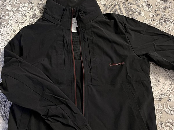 Calvin Klein / Ветровка / НОВИНКА