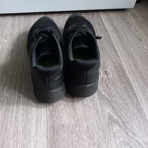 Nike кроссовки р.36.5 (2 фото из 5)