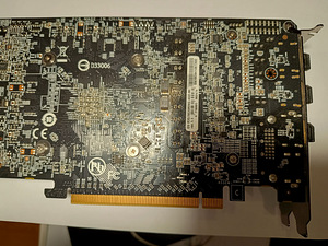 Gigabyte RX 570 Gaming-4GD-MI graafikakaart (2 foto / 2)