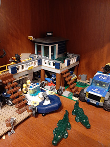 Lego (1 foto / 2)