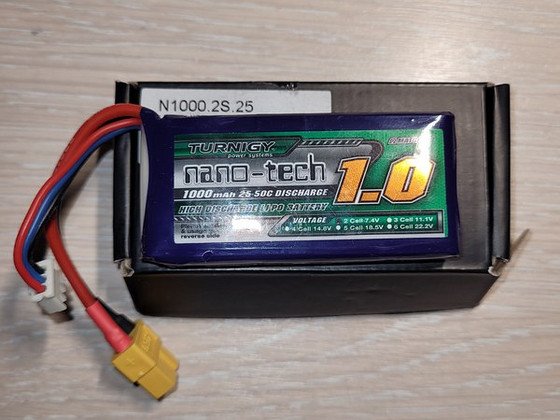 Akud 2tk Turnigy 2S LIPO 800mAh + 2S 1000mah