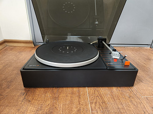Lenco L65 Belt-Drive Player (1 фото из 4)