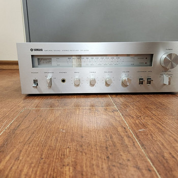 Yamaha CR-200 AM/FM Stereo Receiver
