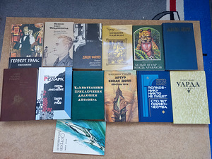 Книги (6 фото из 10)