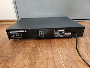 KENWOOD KT-880DL AM/FM Stereo Tuner (3 фото из 3)
