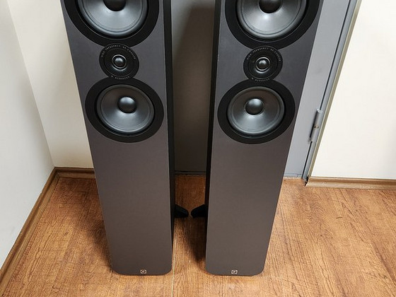 Q Acoustics Q3050 2-Way Loudspeaker System