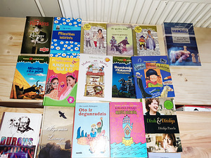 Книги (2 фото из 10)