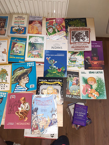 Книги (2 фото из 10)