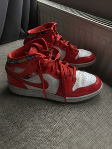 Nike Air Jordan 1 Red/White-Pollen "Barcelona" 9,5 (40) (3 foto / 8)