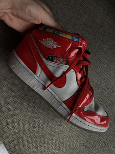 Nike Air Jordan 1 Red/White-Pollen "Barcelona" 9,5 (40) (4 foto / 8)