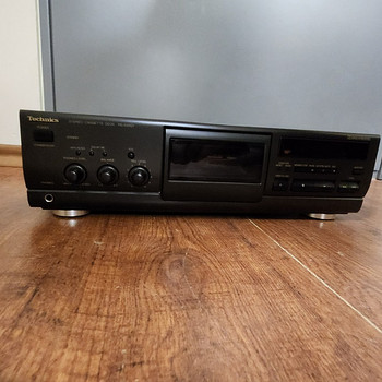 Technics RS-BX601 Стерео кассетная дека 3-х головочная.