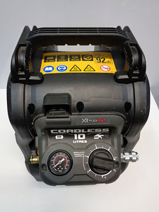 Аккумуляторный компрессор DEWALT DCC1054, (без аку), НОВЫЙ! (6 фото из 8)