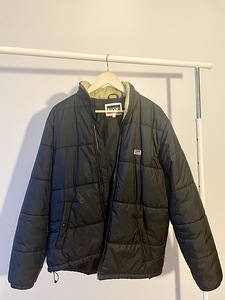 Курточка Levi’s (1 фото из 5)