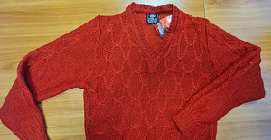 Свитер, махер, новый (3 фото из 3)
