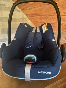 Maxi-Cosi Pebble Pro i-Size turvahäll. (4 foto / 4)