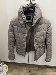 Guess Продам куртку (1 фото из 4)