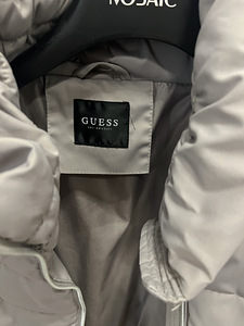 Guess Продам куртку (4 фото из 4)