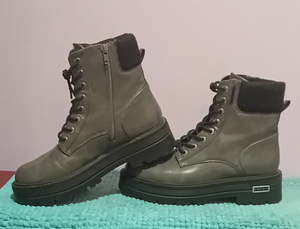Ботинки Esprit (2 фото из 4)