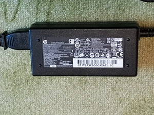 Зарядное устройство для HP ноутбука 65 W 19,5V 3,33 A (2 фото из 8)