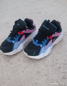 Tossud Reebok 37,5 (2 foto / 3)