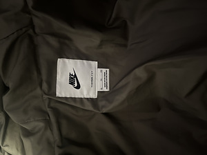 Куртка nike (1 фото из 3)