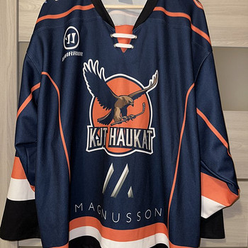 Продам хоккейную майку команды KJT HAUKAT