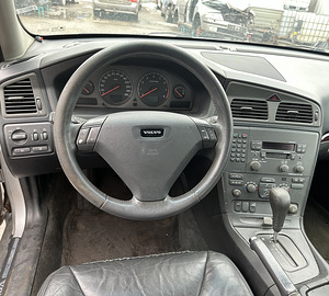 VOLVO S60 2.4 BENS/LPG ГАЗ, АВТОМАТ, ЗАПЧАСТИ (5 фото из 8)
