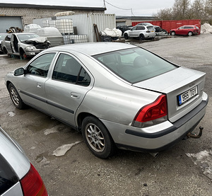 VOLVO S60 2.4 BENS/LPG ГАЗ, АВТОМАТ, ЗАПЧАСТИ (7 фото из 8)