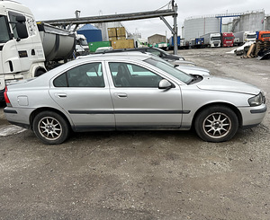 VOLVO S60 2.4 BENS/LPG ГАЗ, АВТОМАТ, ЗАПЧАСТИ (8 фото из 8)