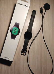 Смарт-часы Samsung Galaxy Watch 4 LTE 40 мм (1 фото из 3)