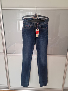 Uued Hilfiger teksad Regular, suurus 26, pikkus 34 (4 foto / 4)