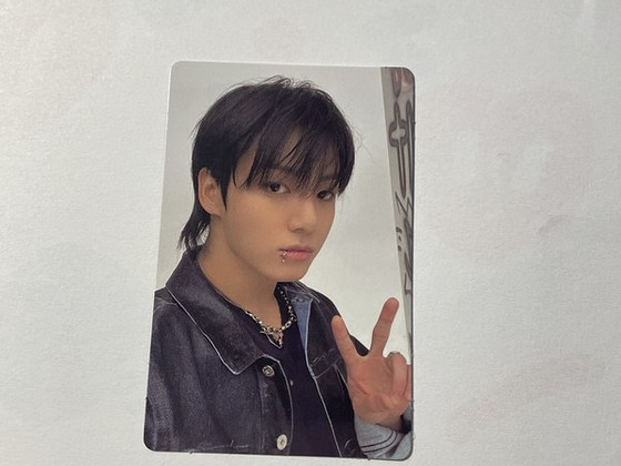 Jungkook golden album photo card