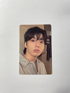 Jungkook photo card golden album (1 foto / 2)