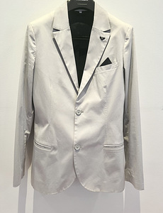 Pükste ülikond poisile Giorgio Armani 16A (1 foto / 5)