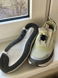 Nike tossud 24,5cm sisetald (3 foto / 7)