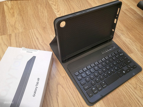 Samsung Galaxy Tab A9 8,7" чехлы на клавиатуру