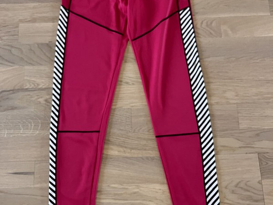 Новые брюки Helly Hansen Lifa размера М.
