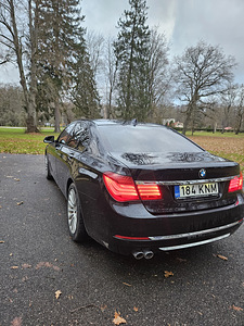 BMW 730 (F 01) xdrive 2015a (3 фото из 9)