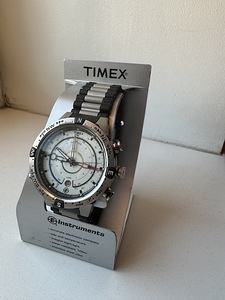 Наручные часы Timex (1 фото из 2)