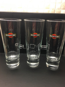 Стаканы (2 фото из 3)